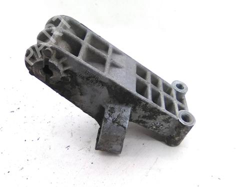 Used Engine mount Engine mount ALFA ROMEO 147 (937_) 1.6 16V T.SPARK (937.AXA1A, 937.AXB1A, 937.BXB1A) (120 hp) 24849997 24849997