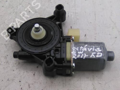 Used Right front window motor Right front window motor SKODA OCTAVIA III Combi (5E5, 5E6) 2.0 TDI (150 hp) 22949187 22949187