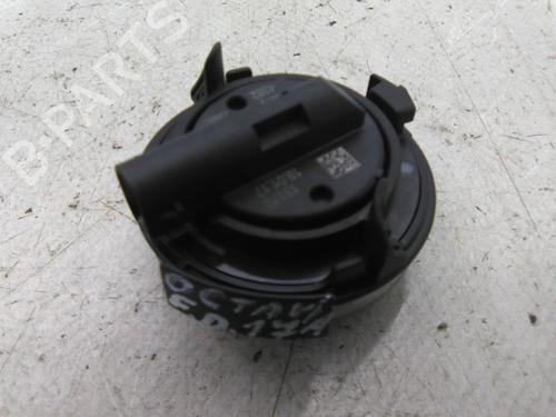Used Electronic module Electronic module SKODA OCTAVIA III Combi (5E5, 5E6) 2.0 TDI (150 hp) 22949195 22949195
