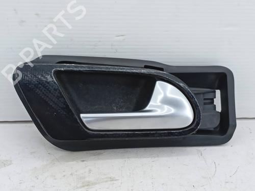 front-right-interior-door-handle-vw-tiguan-van-5n_-2007-2008-2009-2010-2011-2012-2013-2014-2015-2016-2017-2018-36225239 main image