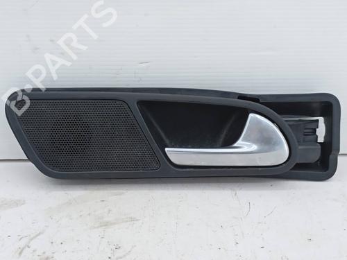 rear-right-interior-door-handle-vw-tiguan-van-5n_-2007-2008-2009-2010-2011-2012-2013-2014-2015-2016-2017-2018-36225241 main image