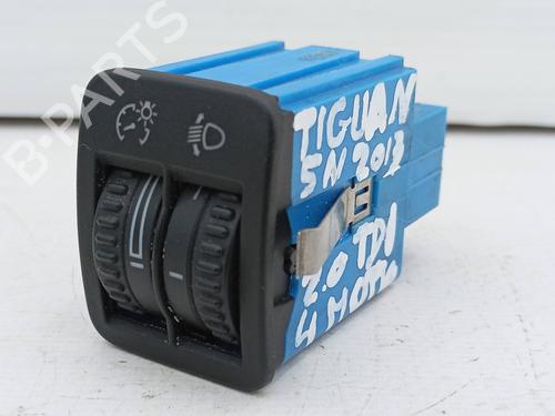 switch-vw-tiguan-van-5n_-2007-2008-2009-2010-2011-2012-2013-2014-2015-2016-2017-2018-36225263 main image