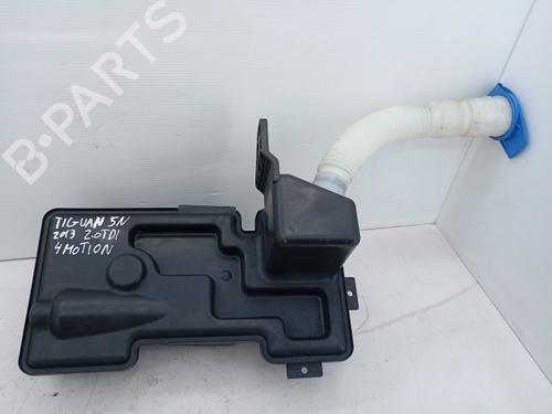 Used Windscreen washer tank Windscreen washer tank VW TIGUAN VAN (5N_) 2.0 TDI 4motion (5N1, 5N2) (140 hp) 36225435 36225435