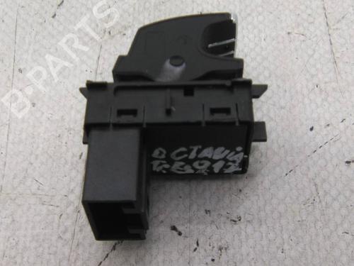 Used Switch Switch SKODA OCTAVIA III Combi (5E5, 5E6) 2.0 TDI (150 hp) 22949237 22949237