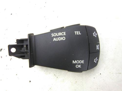 Used Steering wheel controls Steering wheel controls 22949260 22949260