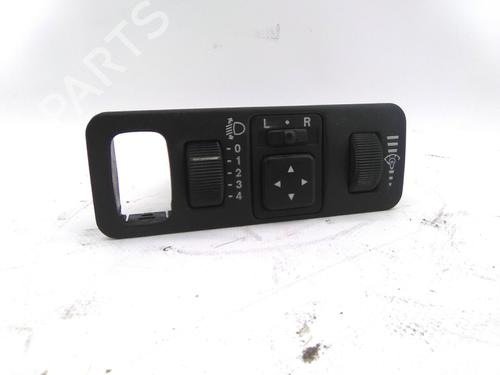 Used Switch Switch MITSUBISHI CARISMA Saloon (DA_) 1.9 TD (DA4A) (90 hp) 22938858 22938858