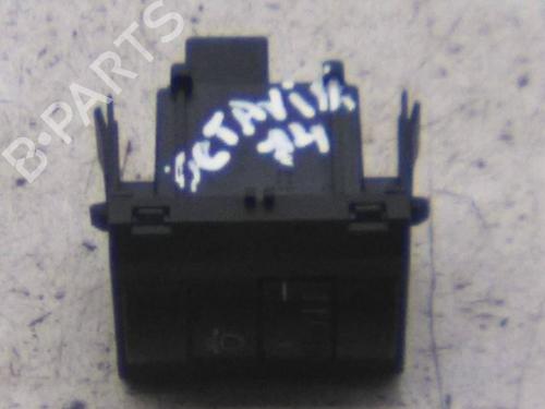 Used Switch Switch SKODA OCTAVIA III Combi (5E5, 5E6) 1.6 TDI (90 hp) 22435737 22435737