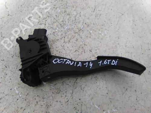 Used Pedal Pedal SKODA OCTAVIA III Combi (5E5, 5E6) 1.6 TDI (90 hp) 22337087 22337087
