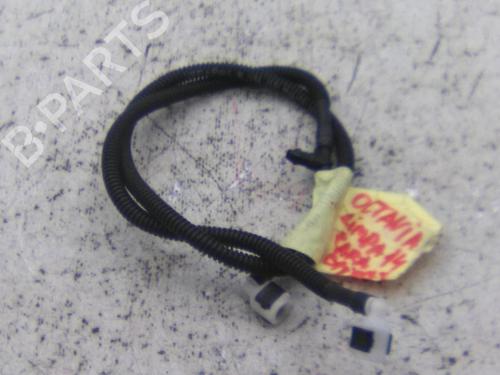 Used Pipe Pipe SKODA OCTAVIA III Combi (5E5, 5E6) 1.6 TDI (90 hp) 22533961 22533961