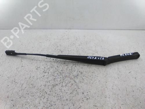 Used Front windshield wiper arm Front windshield wiper arm SKODA OCTAVIA III Combi (5E5, 5E6) 1.6 TDI (90 hp) 22387241 22387241