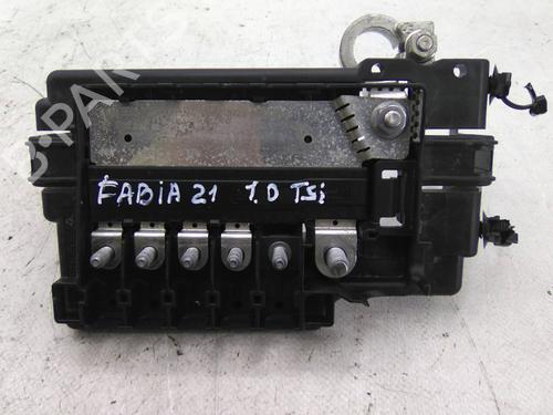 Used Fuse box Fuse box SKODA FABIA IV (PJ3) 1.0 TSI (95 hp) 36225543 36225543