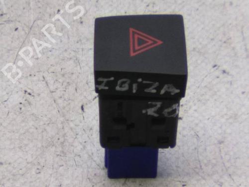Used Warning switch Warning switch SEAT IBIZA V (KJ1, KJG) 1.0 TSI (95 hp) 19840795 19840795