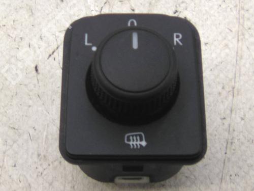 Used Switch Switch SKODA FABIA IV (PJ3) 1.0 TSI (95 hp) 36225626 36225626