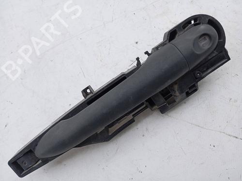 Used Front left exterior door handle Front left exterior door handle 19841368 19841368