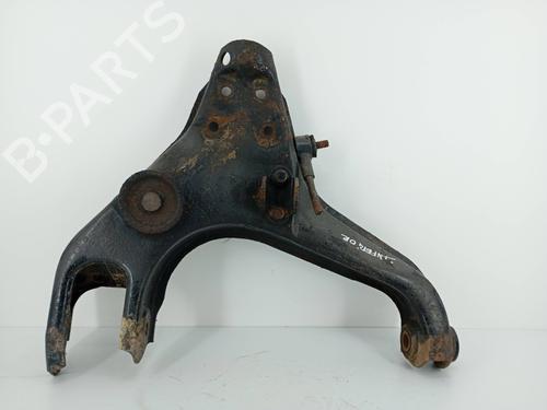 Used Left front suspension arm Left front suspension arm MITSUBISHI PAJERO II (V3_W, V2_W, V4_W, V5_W) 2.5 TD 4WD (V24W) (99 hp) 31818452 31818452