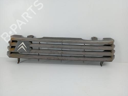 Used Grille Grille 31864887 31864887