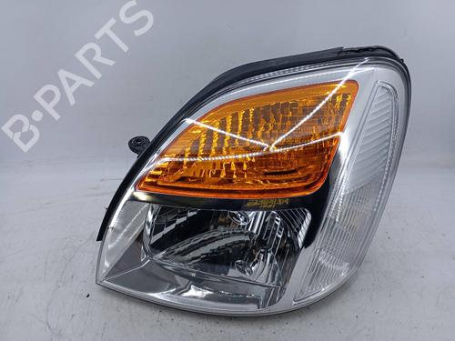 Used Left headlight Left headlight HYUNDAI H-1 Van (A1) 2.5 CRDi (110 hp) 19841643 19841643