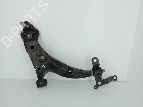 Used Right front suspension arm Right front suspension arm TOYOTA COROLLA Liftback (_E10_) 2.0 D (CE100_, CE100R) (72 hp) 32178136 32178136