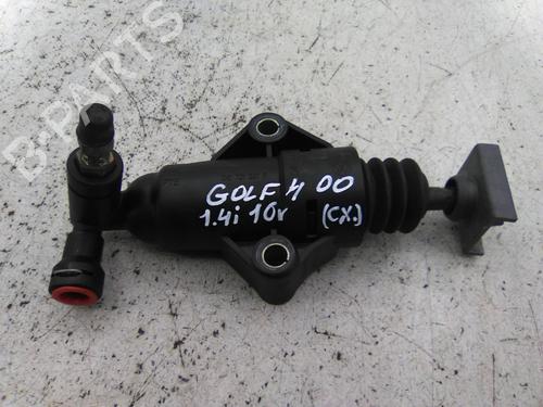 Used Clutch slave cylinder Clutch slave cylinder VW GOLF IV (1J1) 1.4 16V (75 hp) 22316525 22316525