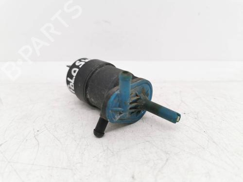 Used Washer pump Washer pump VW POLO II (86C, 80) 1.1 (50 hp) 22964117 22964117