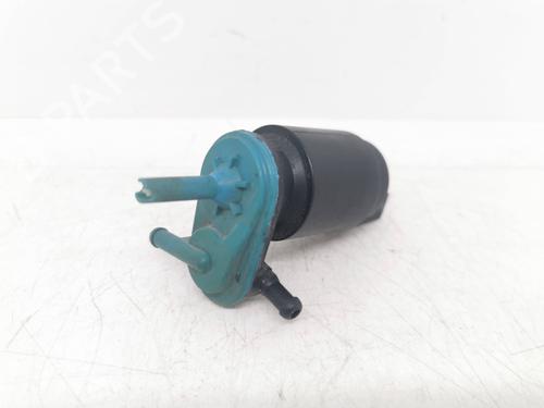 Used Washer pump Washer pump VW POLO II (86C, 80) 1.1 (50 hp) 22964135 22964135