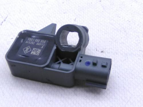Used Electronic module Electronic module RENAULT SCÉNIC III (JZ0/1_) 1.5 dCi (106 hp) 29528567 29528567