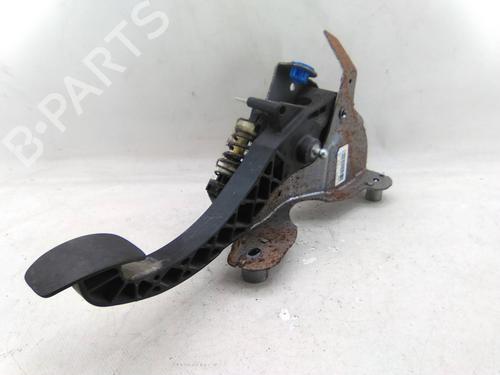 Used Clutch pedal Clutch pedal RENAULT SCÉNIC III (JZ0/1_) 1.5 dCi (106 hp) 29528575 29528575