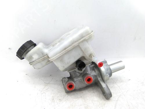 Used Brake master cylinder Brake master cylinder FORD FIESTA VII (HJ, HF) 1.5 TDCi (86 hp) 22964590 22964590