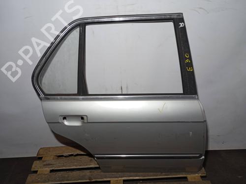 Dør højre bagtil Dør højre bagtil BMW 3 (E30) 318 i (105 hp) 22964666 22964666