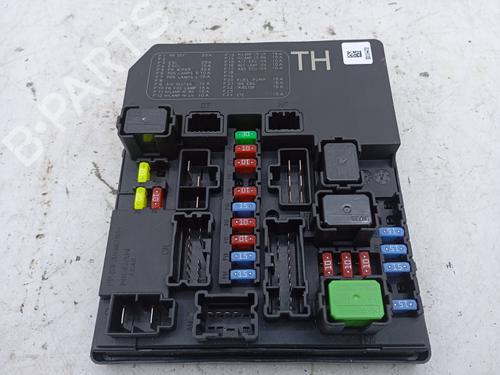 Used Fuse box Fuse box NISSAN JUKE (F15) 1.5 dCi (110 hp) 19842394 19842394