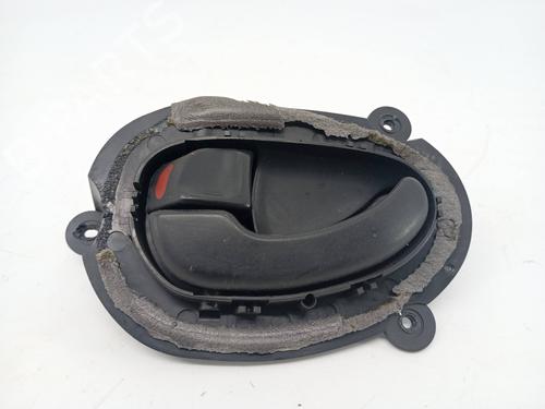 Used Front left interior door handle Front left interior door handle PEUGEOT 406 (8B) 1.6 (88 hp) 32447894 32447894