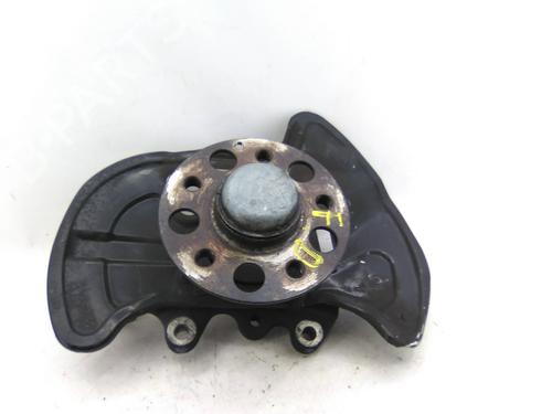 Used Right front steering knuckle Right front steering knuckle MERCEDES-BENZ C-CLASS (W204) C 220 CDI (204.002) (163 hp) 21726601 21726601