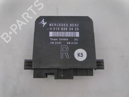 Used Electronic module Electronic module MERCEDES-BENZ E-CLASS (W210) E 220 D (210.004) (95 hp) 22965152 22965152