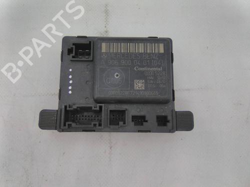 Used Electronic module Electronic module MERCEDES-BENZ SPRINTER 3-t Bus (B906) 213 CDI (906.711, 906.713) (129 hp) 22960973 22960973