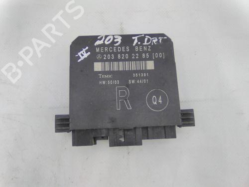 Used Electronic module Electronic module MERCEDES-BENZ C-CLASS (W203) C 200 CDI (203.004) (116 hp) 22960954 22960954