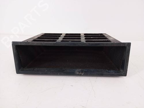 Used Cup/Object holder Cup/Object holder VW GOLF IV (1J1) 1.4 16V (75 hp) 33178893 33178893