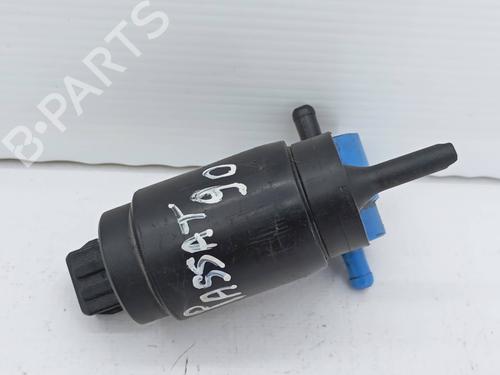 Used Washer pump Washer pump 22957830 22957830