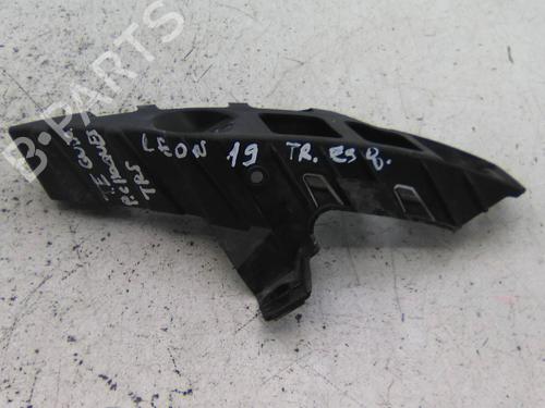 rear-bumper-seat-leon-5f1-10-tsi-5f0807377-2012-2013-2014-2015-2016-2017-2018-2019-2020-2021-21541324 main image
