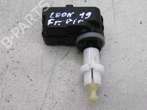 Used Headlight adjuster motor Headlight adjuster motor SEAT LEON (5F1) 1.0 TSI (115 hp) 19844228 19844228