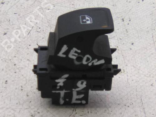 Used Switch Switch SEAT LEON (5F1) 1.0 TSI (115 hp) 21541337 21541337