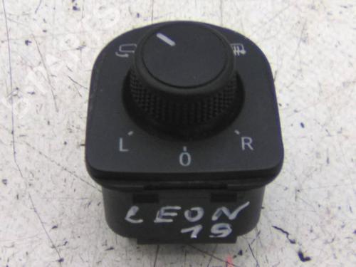 Used Switch Switch SEAT LEON (5F1) 1.0 TSI (115 hp) 21541352 21541352