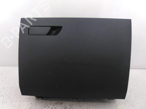 Used Glove box Glove box SEAT LEON (5F1) 1.0 TSI (115 hp) 21541378 21541378