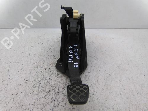 Used Clutch pedal Clutch pedal SEAT LEON (5F1) 1.0 TSI (115 hp) 21541387 21541387