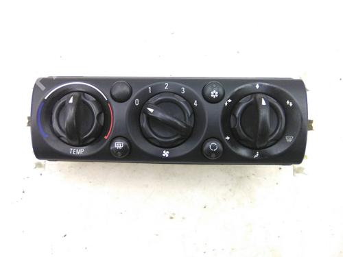 Used Climate control Climate control MINI MINI (R50, R53) One (90 hp) 19844462 19844462