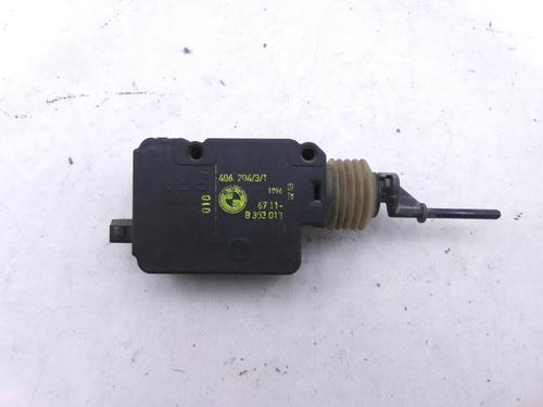 Used Fuel door actuator Fuel door actuator BMW 3 (E36) 318 i (113 hp) 22958181 22958181