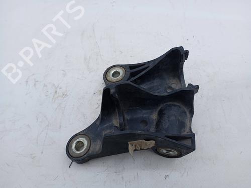 Used Gearbox mount Gearbox mount FORD FIESTA VII (HJ, HF) 1.5 TDCi (86 hp) 19844648 19844648