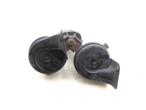 Used Horn Horn BMW 5 Touring (E39) 525 tds (143 hp) 22958336 22958336