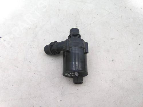 Used Auxiliary water pump Auxiliary water pump BMW 5 (E60) 520 d (163 hp) 19845249 19845249