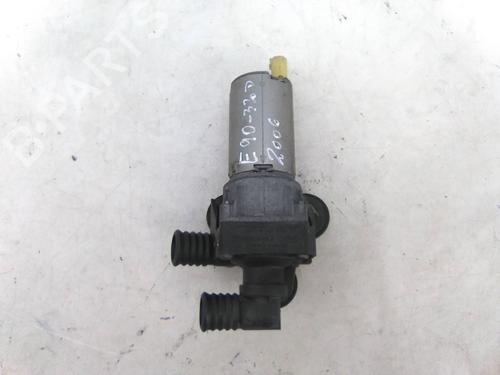 Used Auxiliary water pump Auxiliary water pump BMW 3 (E90) 320 d (163 hp) 19845269 19845269