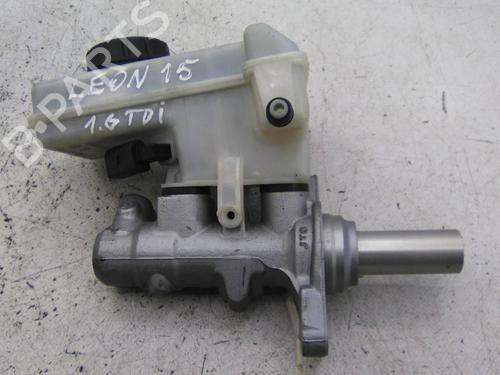 Used Brake master cylinder Brake master cylinder SEAT LEON (5F1) 1.6 TDI (105 hp) 20129456 20129456